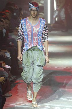 John Galliano08װ