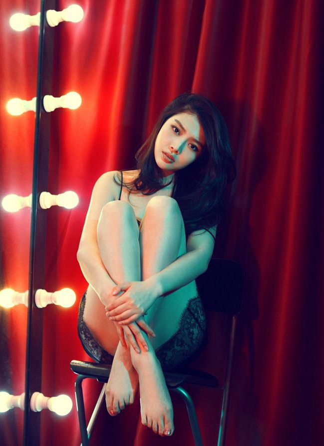 徐冬冬性感火辣诱惑私房写真